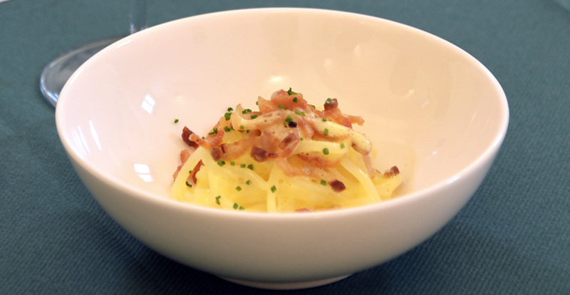 spaghetti-di-patate-alla-carbonara-trentina